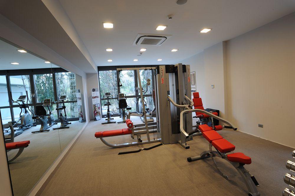 Park Hotel Sporting تيرامو المظهر الخارجي الصورة
